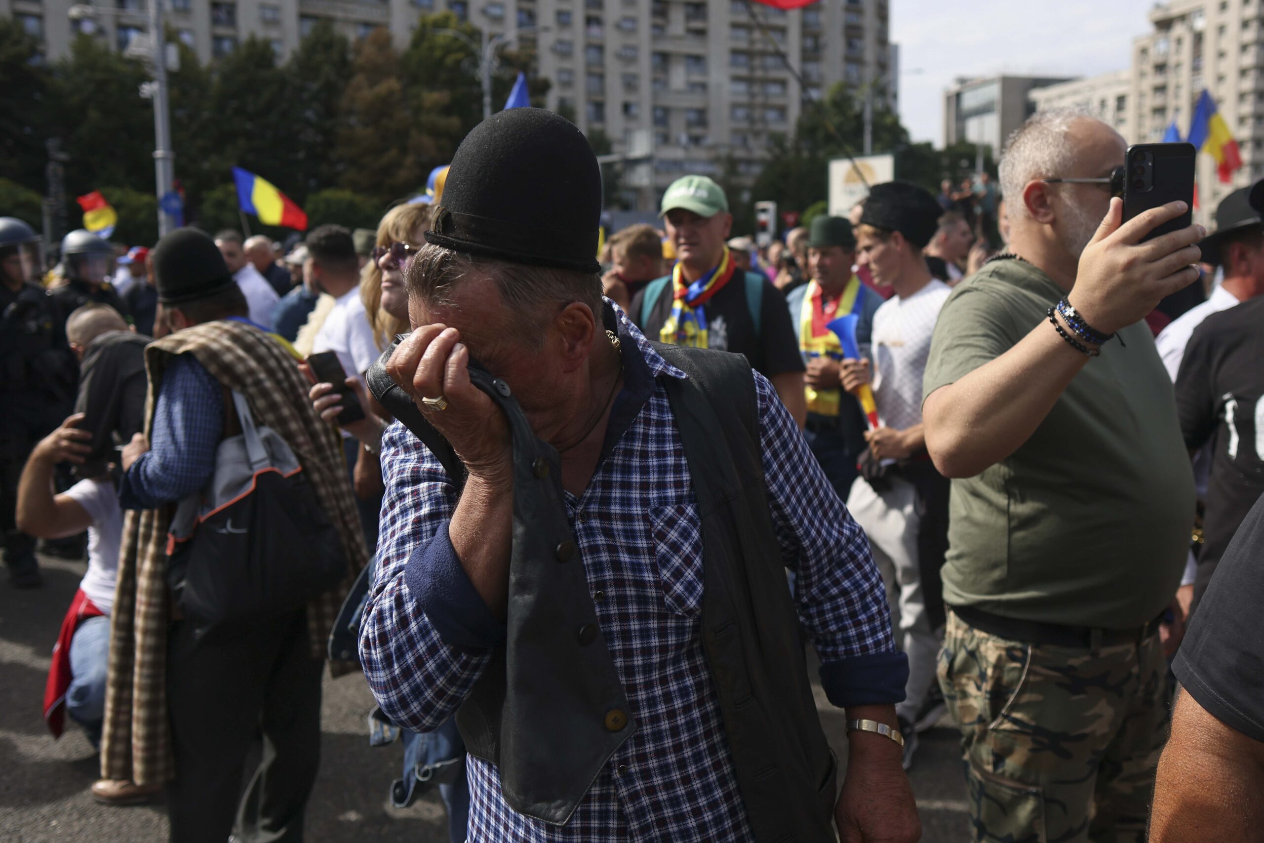 Fermierii rămân în capitală pentru o nouă discuție la Guvern. Planuri de protest pentru miercuri