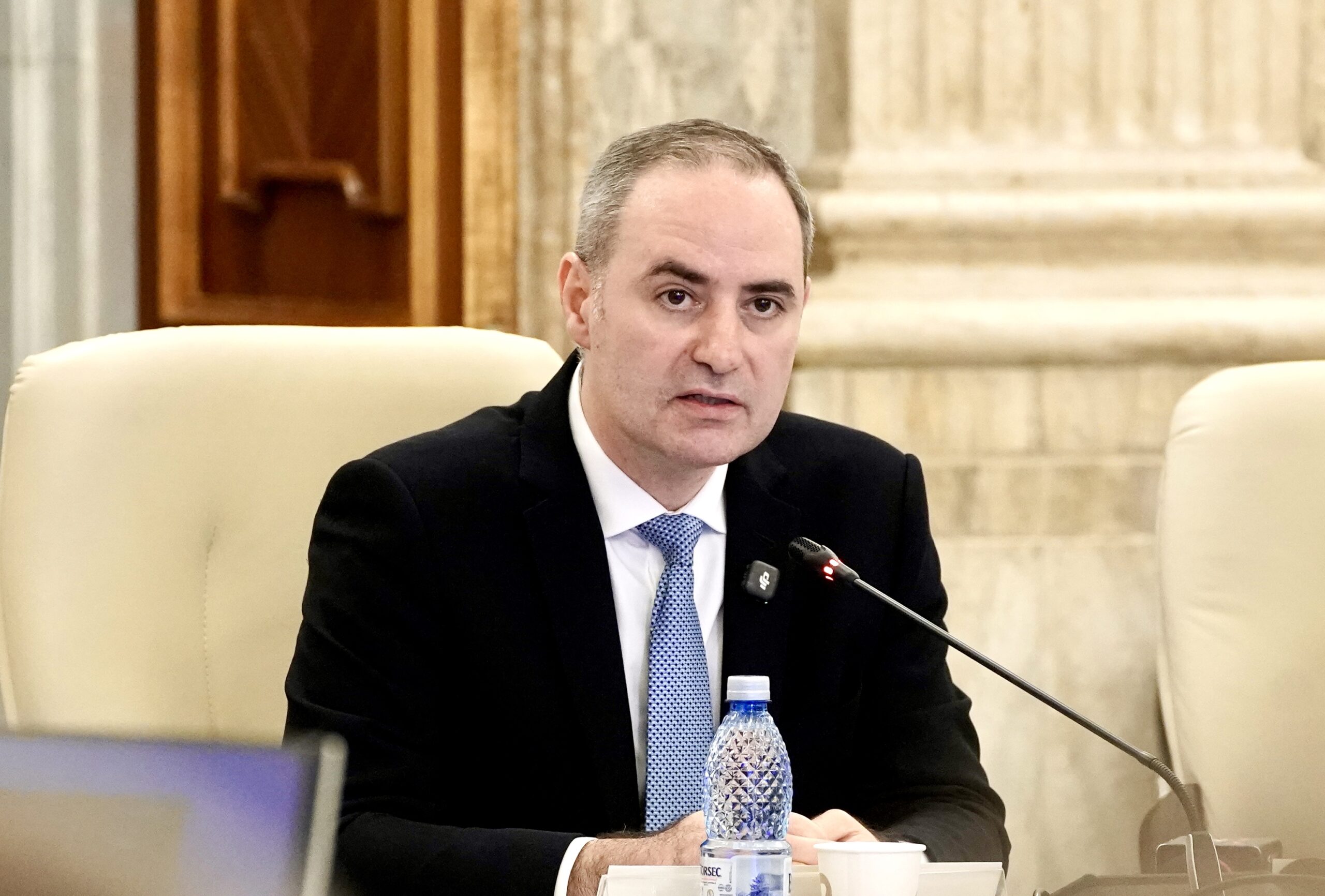 Alexandru Nazare participă la reuniunile ECOFIN de la Luxemburg pentru protejarea intereselor economice ale României