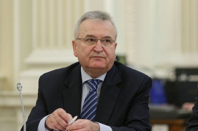 Vasile Pușcaș critică scăderea calității culturii politice în România și la nivel european