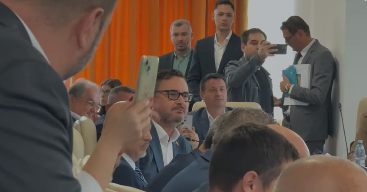 Scandal în Parlament după aprobarea trimiterii a 20 de militari români la Comandamentul pentru Ucraina