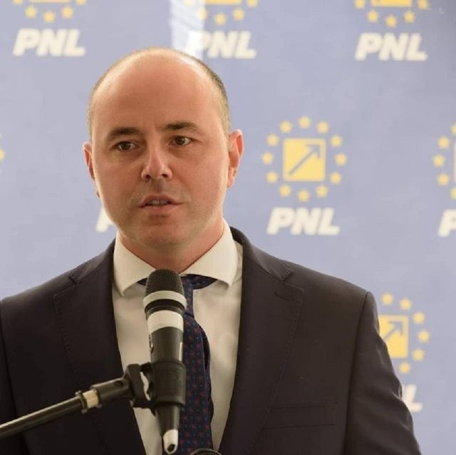 Tensiuni în PNL: Alexandru Muraru acuză existența unui grup de puciști și mesaje de la PSD