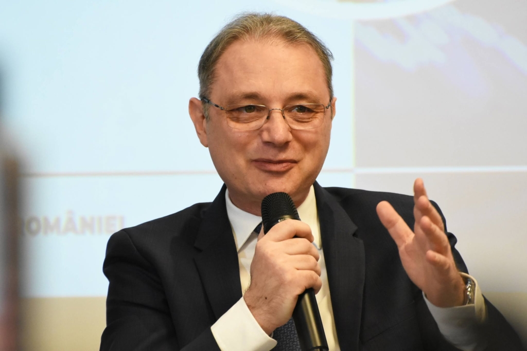 Negocieri pentru stabilitatea Guvernului Niculescu: PNL ia în calcul un pact de neinițiere a moțiunii de cenzură