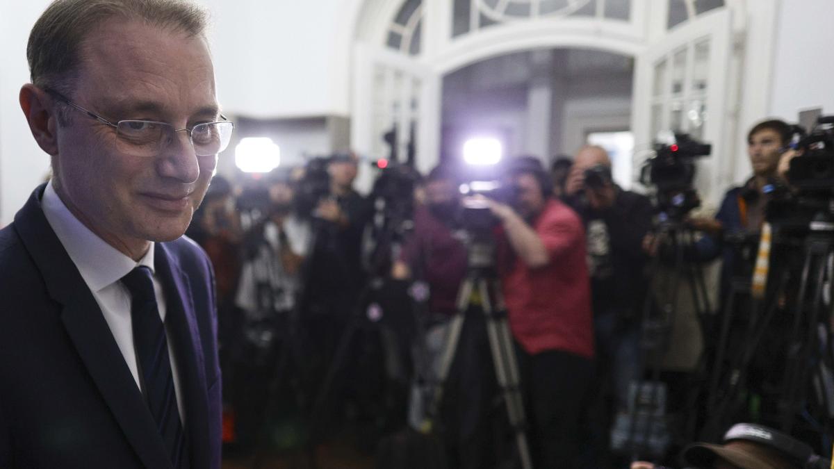 Luca Niculescu anunță când depune lista de miniștri. Se discută varianta unui guvern tehnocrat