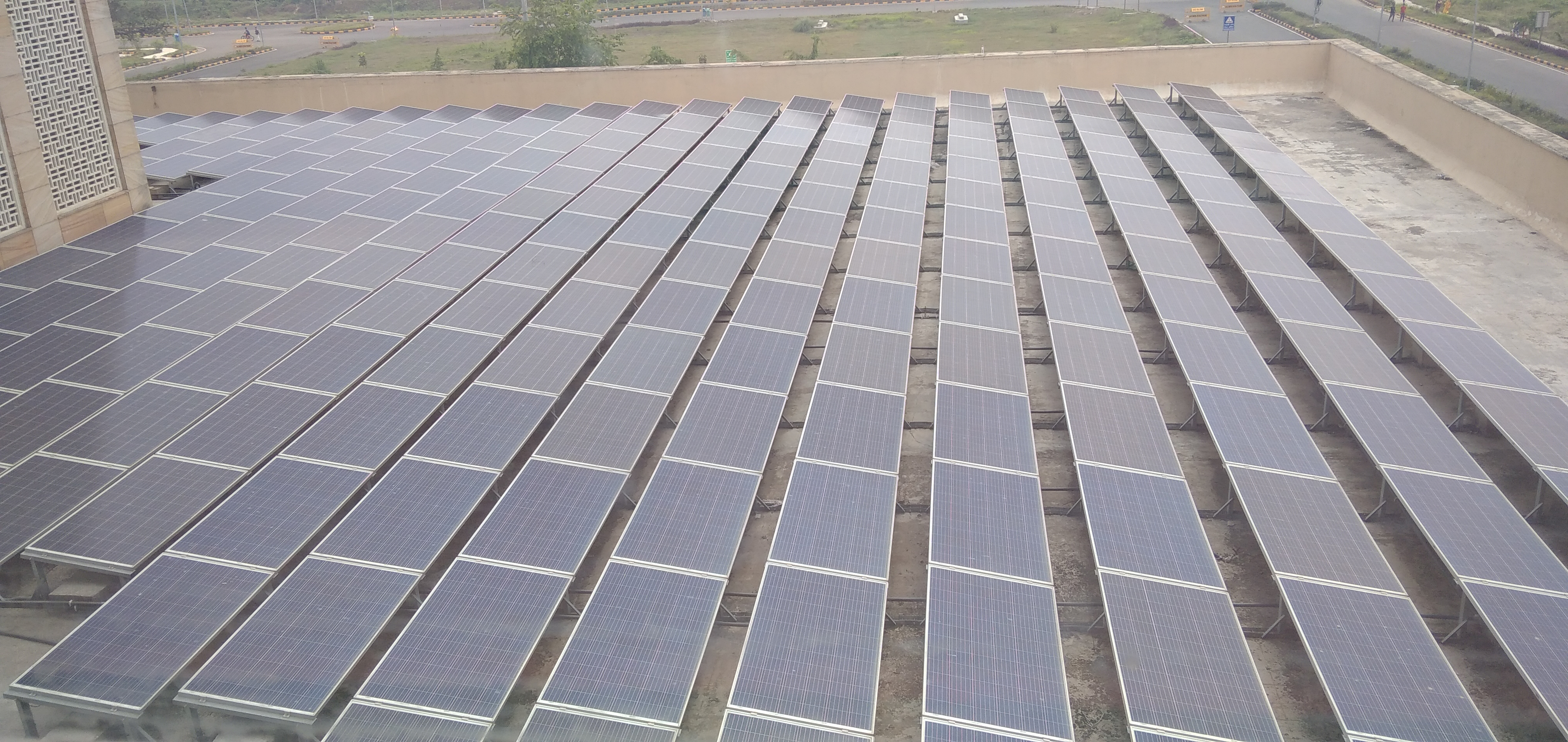 Sistemul de panouri fotovoltaice de la Ministerul Mediului a fost repornit după ani de nefuncționare